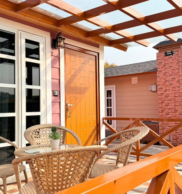 Jasmine Super Deluxe Jacuzzi Cottage (16)