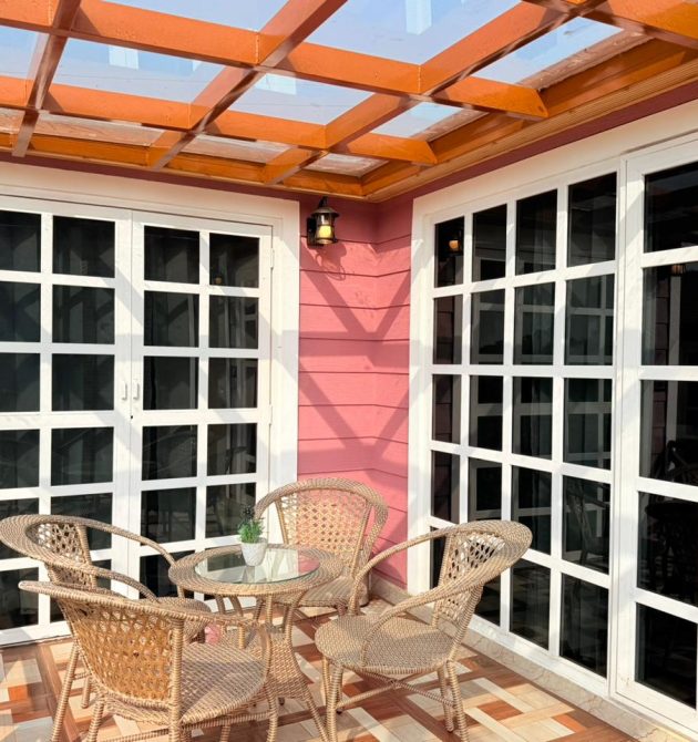 Jasmine Super Deluxe Jacuzzi Cottage (20)