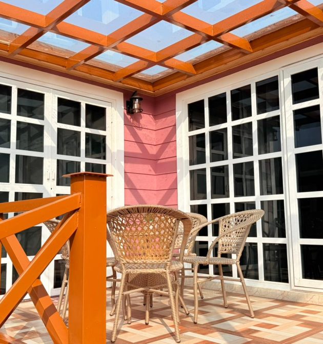 Jasmine Super Deluxe Jacuzzi Cottage (23)