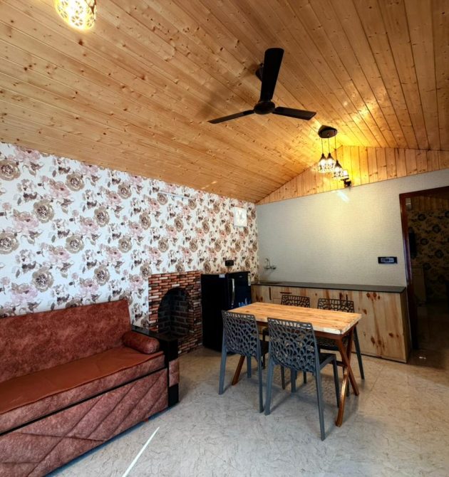 Jasmine Super Deluxe Jacuzzi Cottage (7)